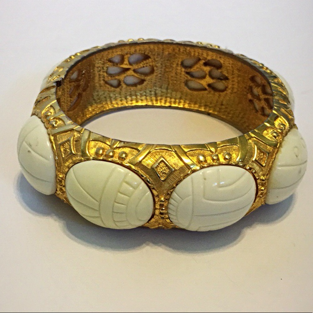 Kramer Vintage ‘50s/‘60s Scarab Hinged Bracelet
